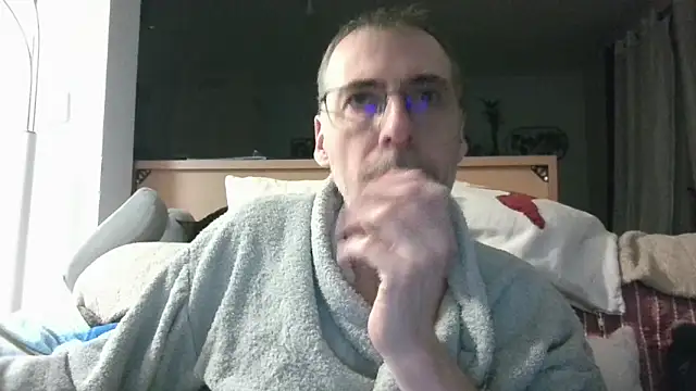 ptitcanard60600 online show from 9, 3, 2026