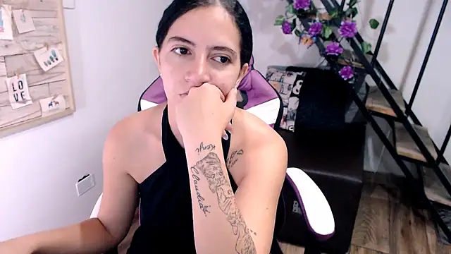 samantha baby  online show from 31, 3, 2026