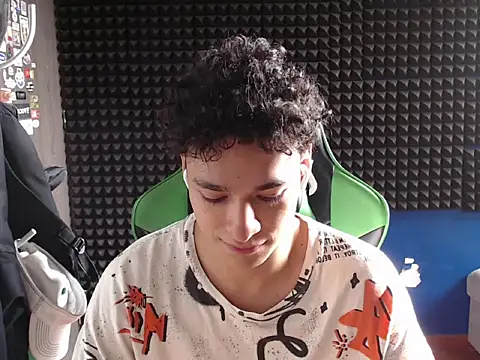 Curly Angel24 online show from 20, 4, 2026