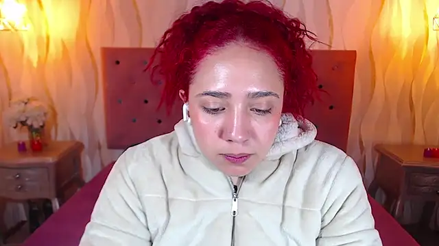 IsabelaLatina online show from 15, 2, 2026