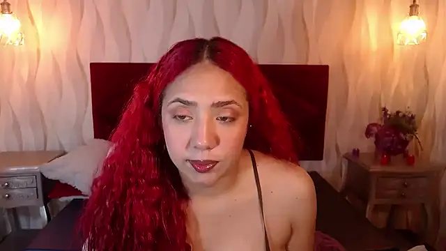 Snapshot of IsabelaLatina chatting on 13, 5, 2026 IsabelaLatina online show from 13, 5, 2026