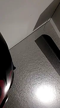 Snapshot of Charis_21 chatting on 23, 12, 2025 Charis 21 online show from 23, 12, 2025