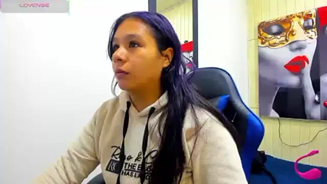 Snapshot of Charis_21 chatting on 4, 2, 2026 Charis 21 online show from 4, 2, 2026