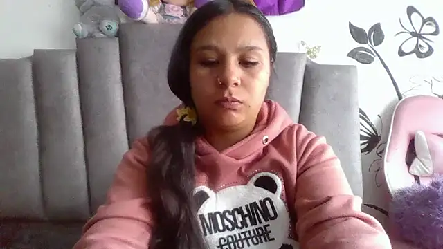 Snapshot of Charis_21 chatting on 14, 4, 2026 Charis 21 online show from 14, 4, 2026