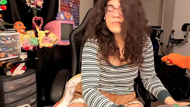 ShinyCherub online show from 17, 10, 2025