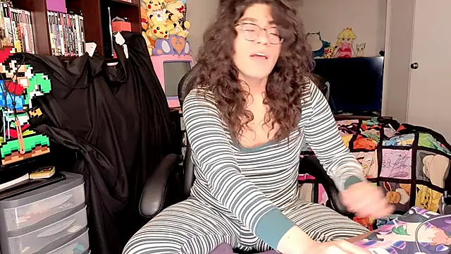 Snapshot of ShinyCherub chatting on 12, 2, 2026 ShinyCherub online show from 12, 2, 2026