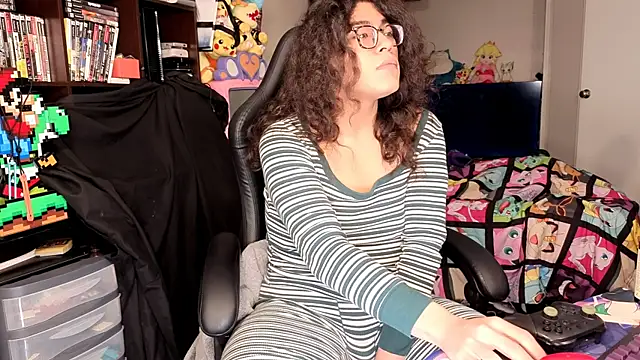 Snapshot of ShinyCherub chatting on 1, 3, 2026 ShinyCherub online show from 1, 3, 2026