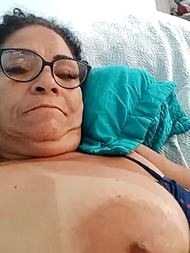 Snapshot of Delicy1 chatting on 25, 10, 2025 Delicy1 online show from 25, 10, 2025