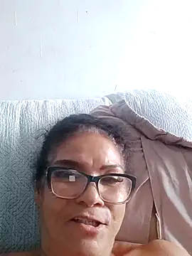 Snapshot of Delicy1 chatting on 14, 12, 2025 Delicy1 online show from 14, 12, 2025