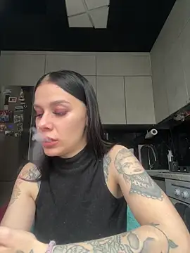 Queen of pain online show from 27, 3, 2026