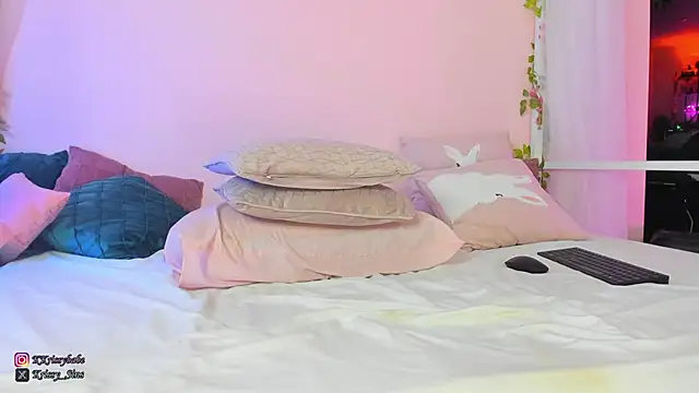 KrissySinsx online show from 6, 2, 2026