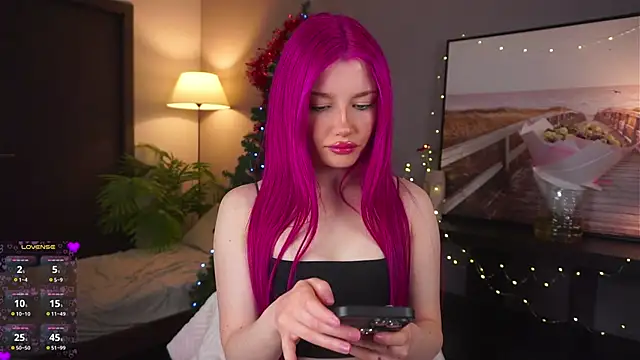 ShirleyCarolyn online show from 28, 12, 2024