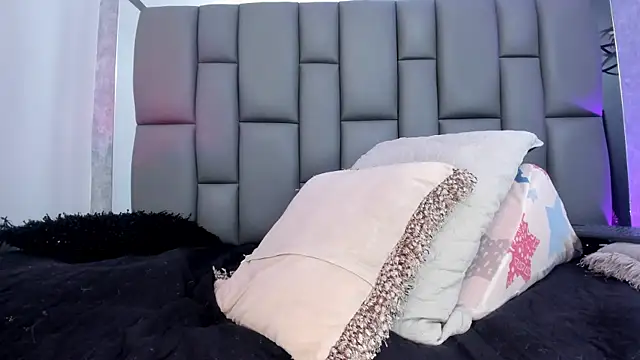  MiaBrown  online show from 14, 2, 2025