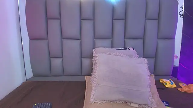  MiaBrown  online show from 16, 1, 2026