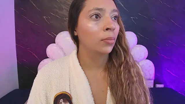  MiaBrown  online show from 13, 4, 2026