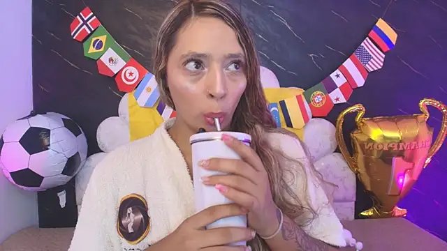  MiaBrown  online show from 8, 7, 2026