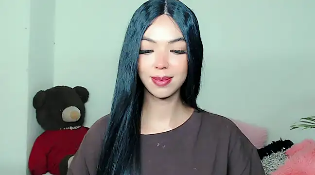 Tanedra collings online show from 5, 12, 2024