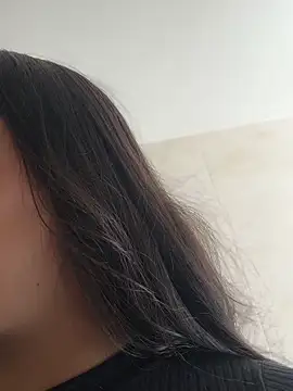 Nicollemays online show from 2, 2, 2026