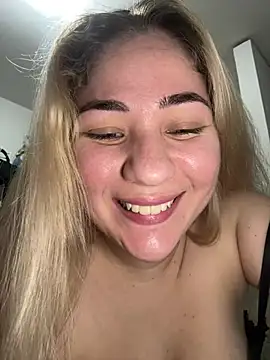 Snapshot of Celestedubois chatting on 30, 4, 2026 Celestedubois online show from 30, 4, 2026