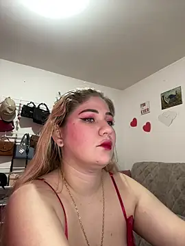 Snapshot of Celestedubois chatting on 6, 5, 2026 Celestedubois online show from 6, 5, 2026