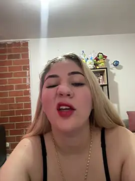 Snapshot of Celestedubois chatting on 8, 5, 2026 Celestedubois online show from 8, 5, 2026