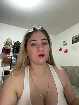 Snapshot of Celestedubois chatting on 18, 5, 2026 Celestedubois online show from 18, 5, 2026