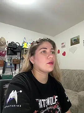 Snapshot of Celestedubois chatting on 1, 6, 2026 Celestedubois online show from 1, 6, 2026