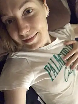  Sweet Love  online show from 9, 7, 2026