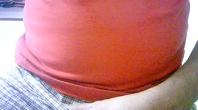 Snapshot of mrose8080 chatting on 4, 3, 2025 mrose8080 online show from 4, 3, 2025