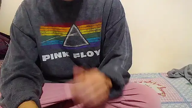 Alexdelarge323 online show from 1, 2, 2025