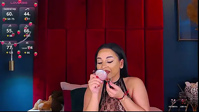 Snapshot of MadyLuxxx chatting on 7, 1, 2026 MadyLuxxx online show from 7, 1, 2026