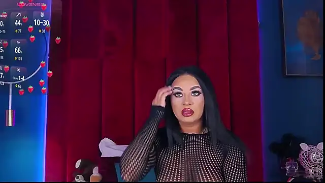 Snapshot of MadyLuxxx chatting on 12, 2, 2026 MadyLuxxx online show from 12, 2, 2026