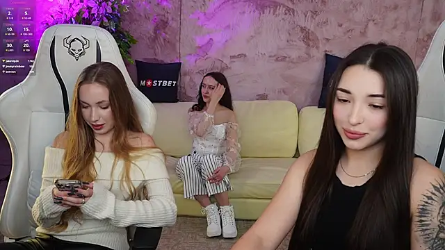 Jasmine Flow online show from 11, 1, 2025