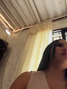 Luisa Fernandaa online show from 4, 4, 2026