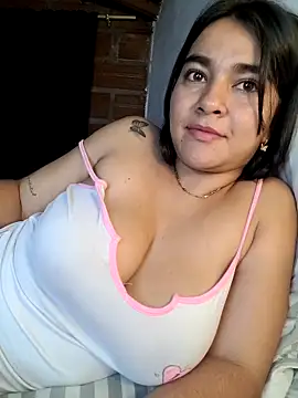 Snapshot of alison_villalobo chatting on 3, 3, 2025 alison villalobo online show from 3, 3, 2025