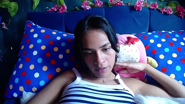 Snapshot of Samara_Beltran chatting on 20, 12, 2024 Samara Beltran online show from 20, 12, 2024