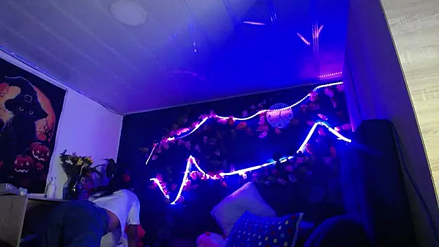 Snapshot of Samara_Beltran chatting on 24, 12, 2024 Samara Beltran online show from 24, 12, 2024