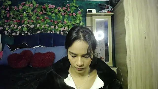Snapshot of Samara_Beltran chatting on 24, 1, 2025 Samara Beltran online show from 24, 1, 2025