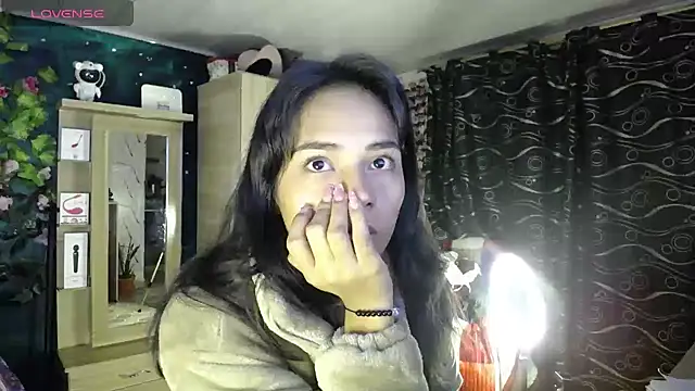 Snapshot of Samara_Beltran chatting on 14, 2, 2025 Samara Beltran online show from 14, 2, 2025