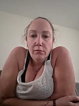 Wisie Cutie online show from 12, 3, 2026