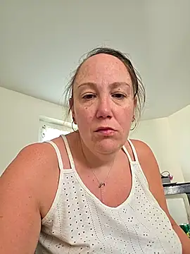 Wisie Cutie online show from 14, 4, 2026