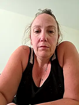 Snapshot of Wisie_Cutie chatting on 28, 4, 2026 Wisie Cutie online show from 28, 4, 2026