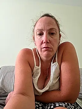 Snapshot of Wisie_Cutie chatting on 30, 4, 2026 Wisie Cutie online show from 30, 4, 2026