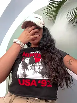 Annya-sweet online show from 13, 2, 2025