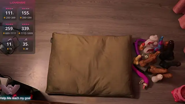 Redhead Shark new online show from 8, 2, 2025