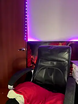 salome polaniiee online show from 8, 10, 2025