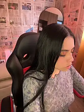 i am nina  online show from 18, 5, 2026