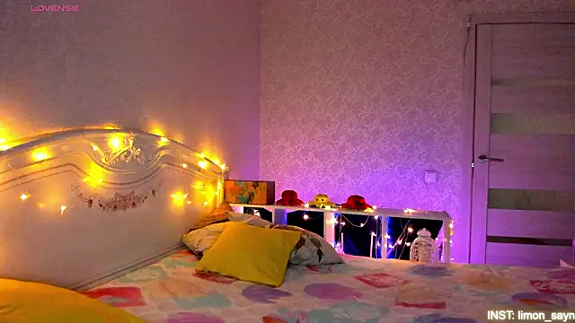 LillyMoure  online show from 14, 3, 2026