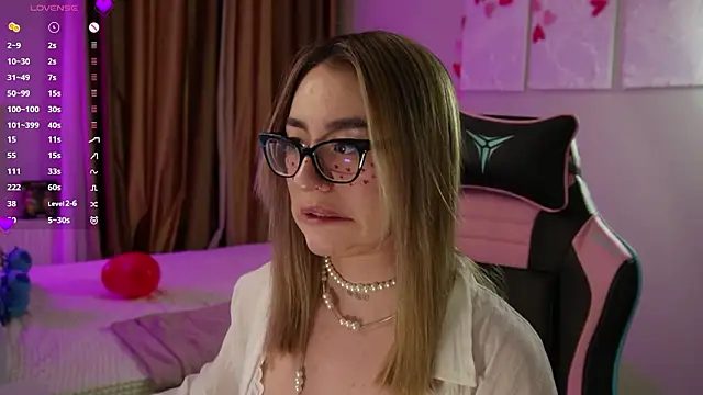 Snapshot of Fiona-Love chatting on 14, 2, 2026 Fiona-Love online show from 14, 2, 2026