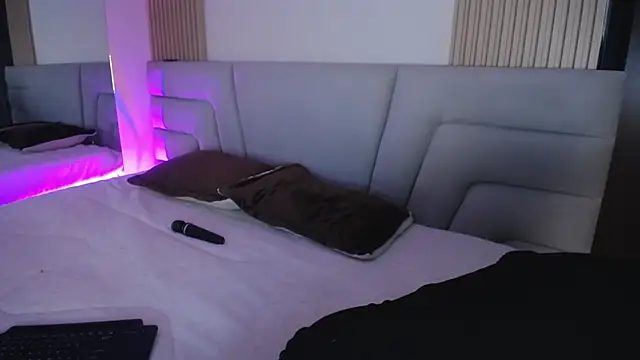 Miss Loise online show from 6, 3, 2026